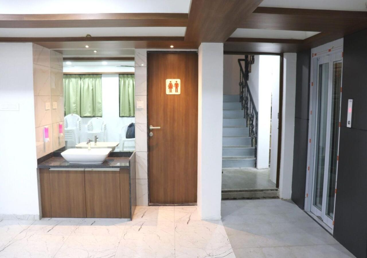 Sharman Suites Pune Bagian luar foto